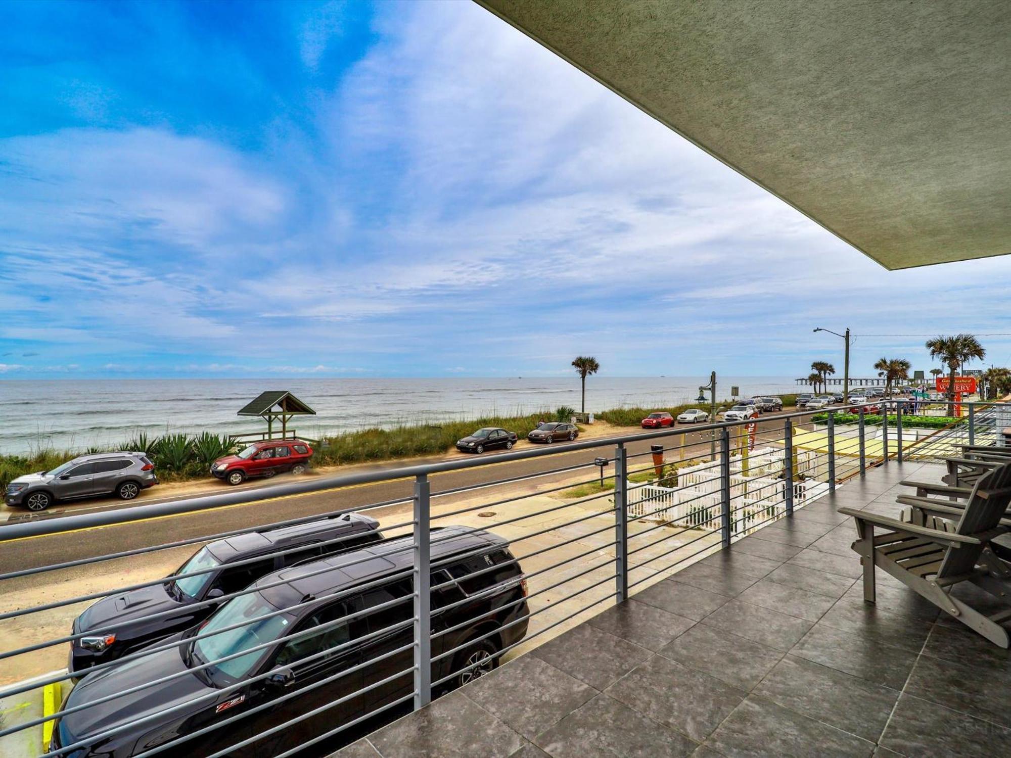 Ocean Front Flagler Beach Sleeps 5 People Apartment Bagian luar foto